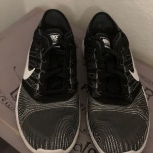 Nike Training Flex Adept Tennis Shoe